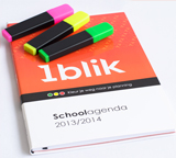 1Blik papieren schoolagenda met markers